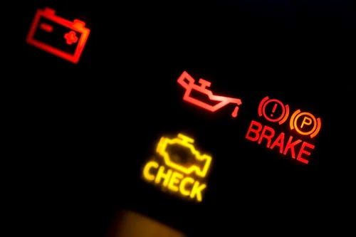 A dangerous broken engine showing a new car recall warning online