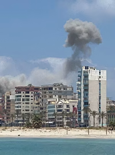 Israel Strikes Lebanon Tyre While US Rescues Chopper Crew